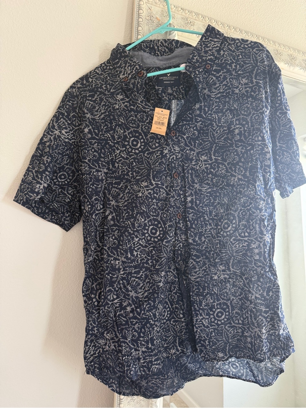 American Eagle Outfitters Navy and White Short-Sleeve Button-Down Shirt
